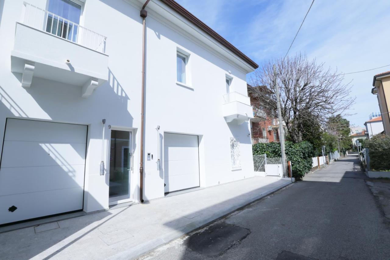 Zuara9Room Rimini Bagian luar foto
