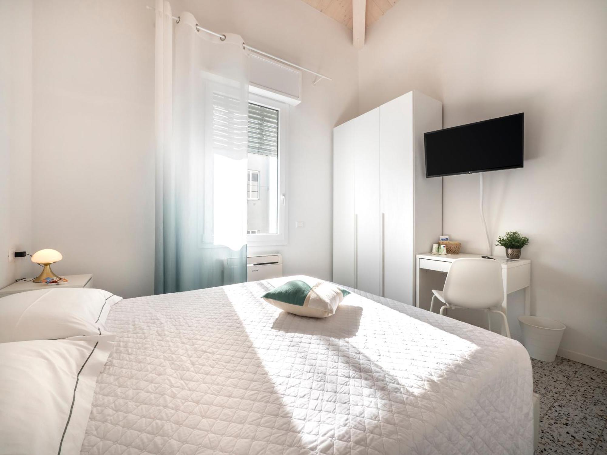 Zuara9Room Rimini Bagian luar foto
