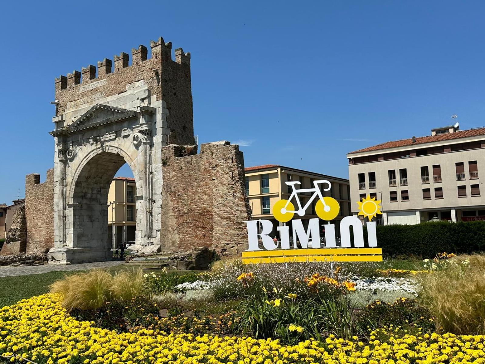 Zuara9Room Rimini Bagian luar foto